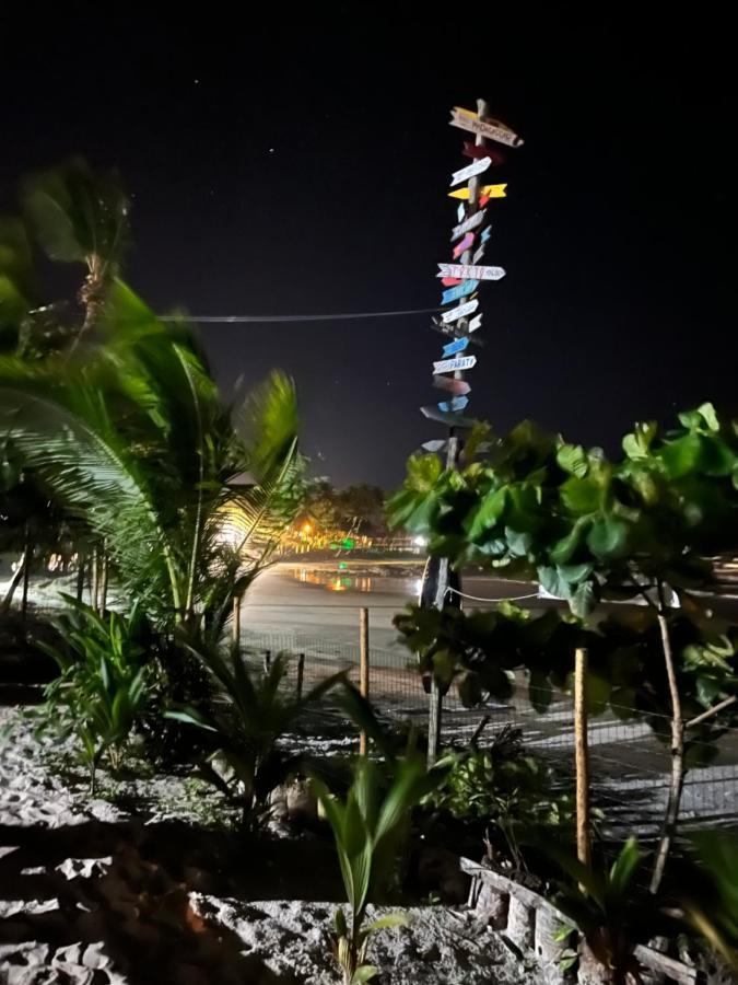 Vila Dos Gnomos Paraiso Mistico Pe Na Areia Ilhéus Dış mekan fotoğraf